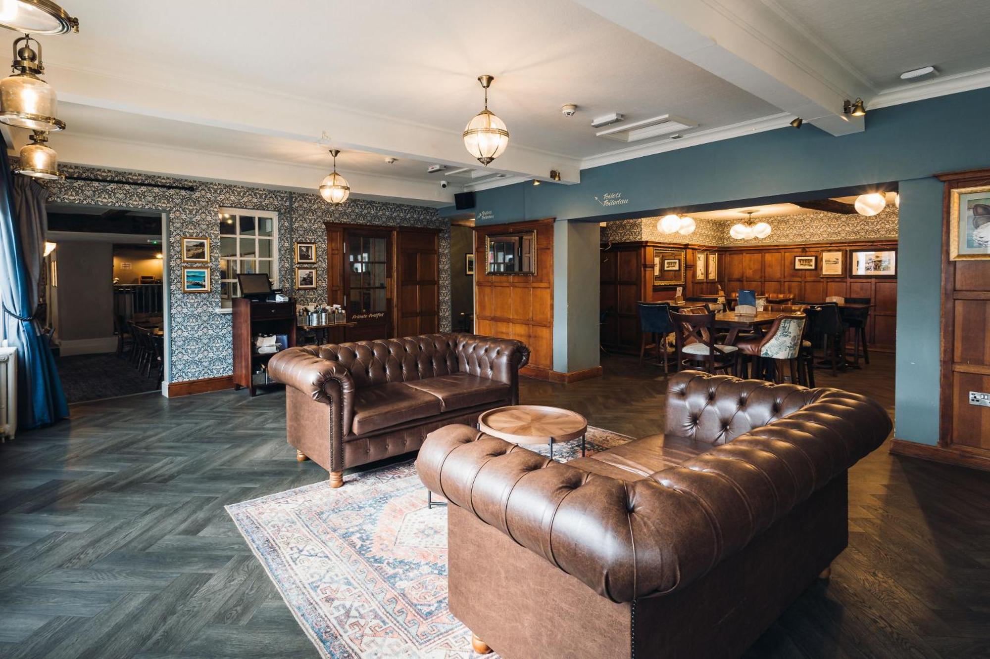 White Lion Royal Hotel Bala Εξωτερικό φωτογραφία