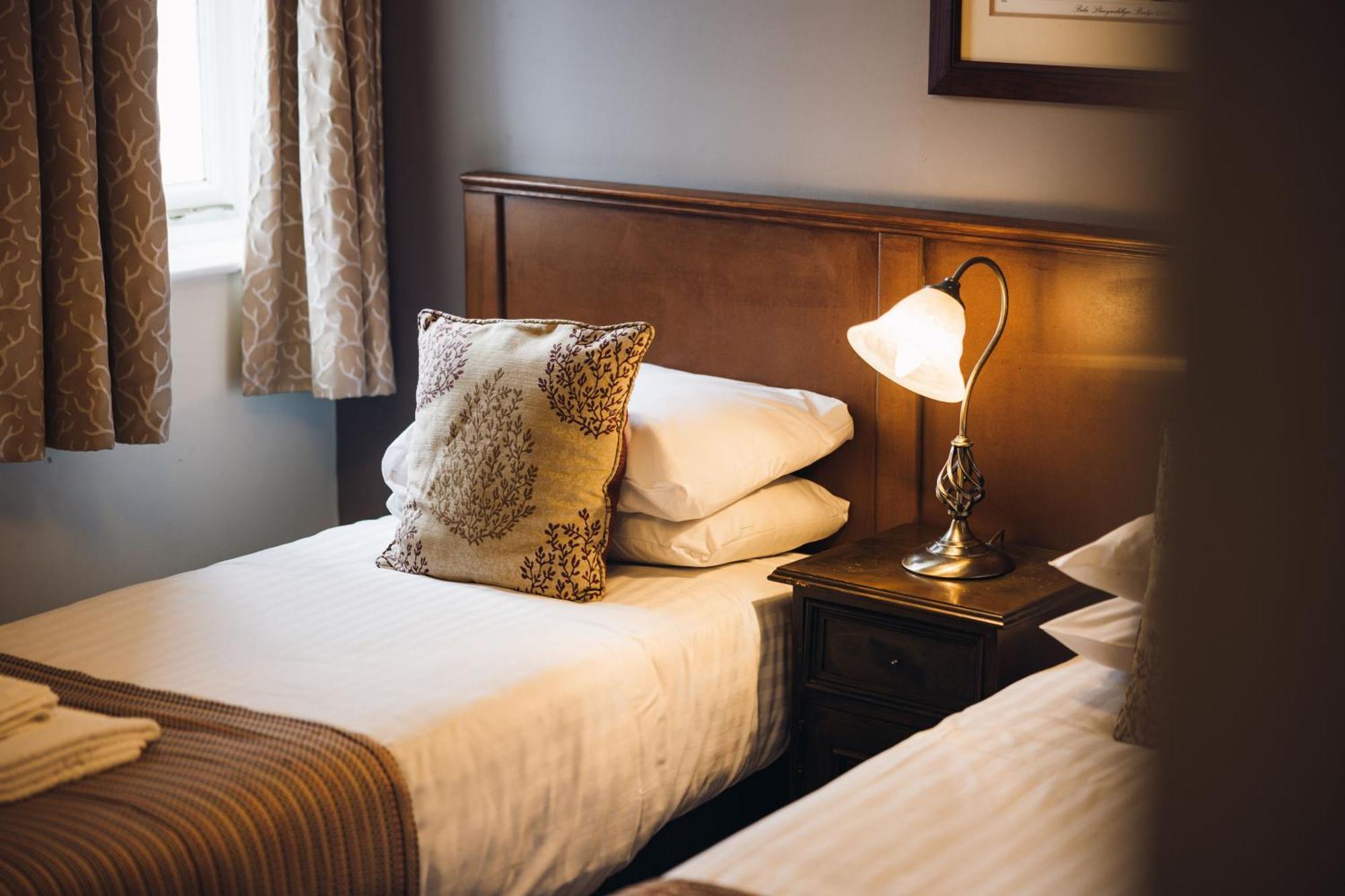 White Lion Royal Hotel Bala Εξωτερικό φωτογραφία