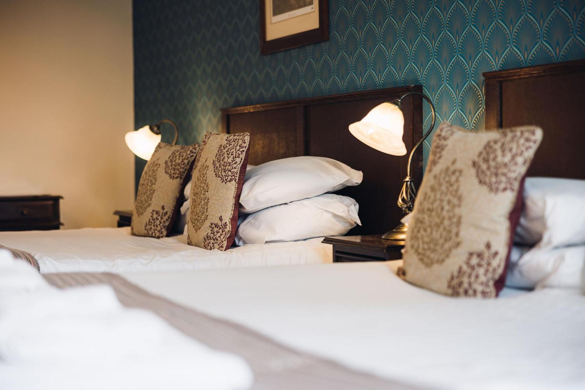 White Lion Royal Hotel Bala Εξωτερικό φωτογραφία